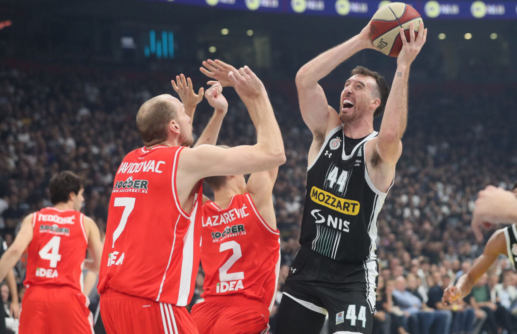 Partizan odbranom slomio Crvenu zvezdu: Kaminski i Avramović dobili i derbi AdmiralBet ABA lige