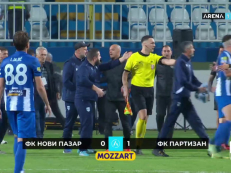 Uzavrela atmosfera u Novom Pazaru posle utakmice sa Partizanom