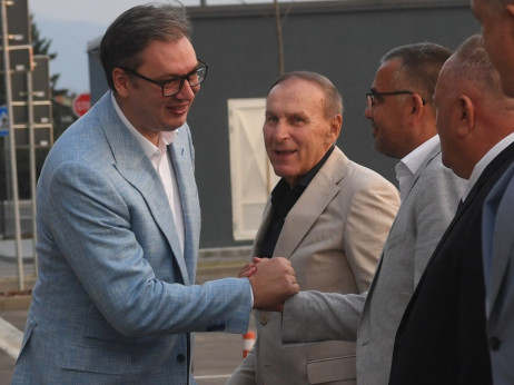 Predsednik Srbije Aleksandar Vučić otvorio stadion u Loznici