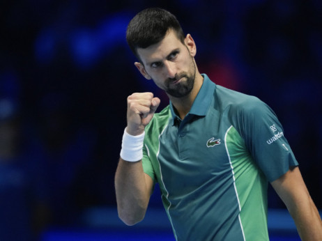 Novak preko Alkaraza do finala Završnog mastersa: Siner na putu sedme titule u Torinu
