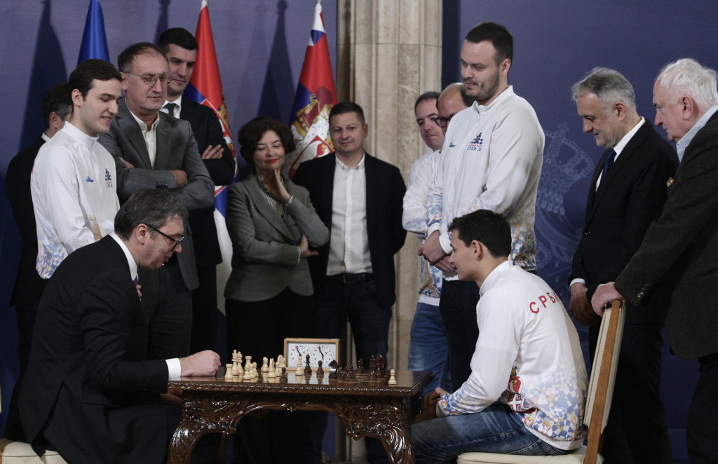 Predsednik Srbije Aleksandar Vučić obećao trostruko veća ulaganja u šah: Razgovara se i o vraćanju šaha u škole