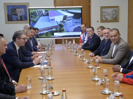 Predsednik Srbije Aleksandar Vučić ugostio Kremleva, bokserske legende i delegaciju BSS: Izgradnja hale će pomoći razvoj našeg boksa