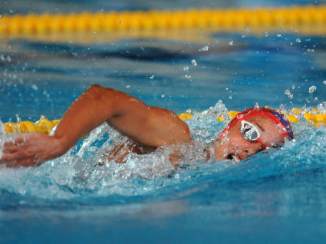 Katarina Milutinović i Anja Crevar ostale bez polufinala na 100 metara leđno