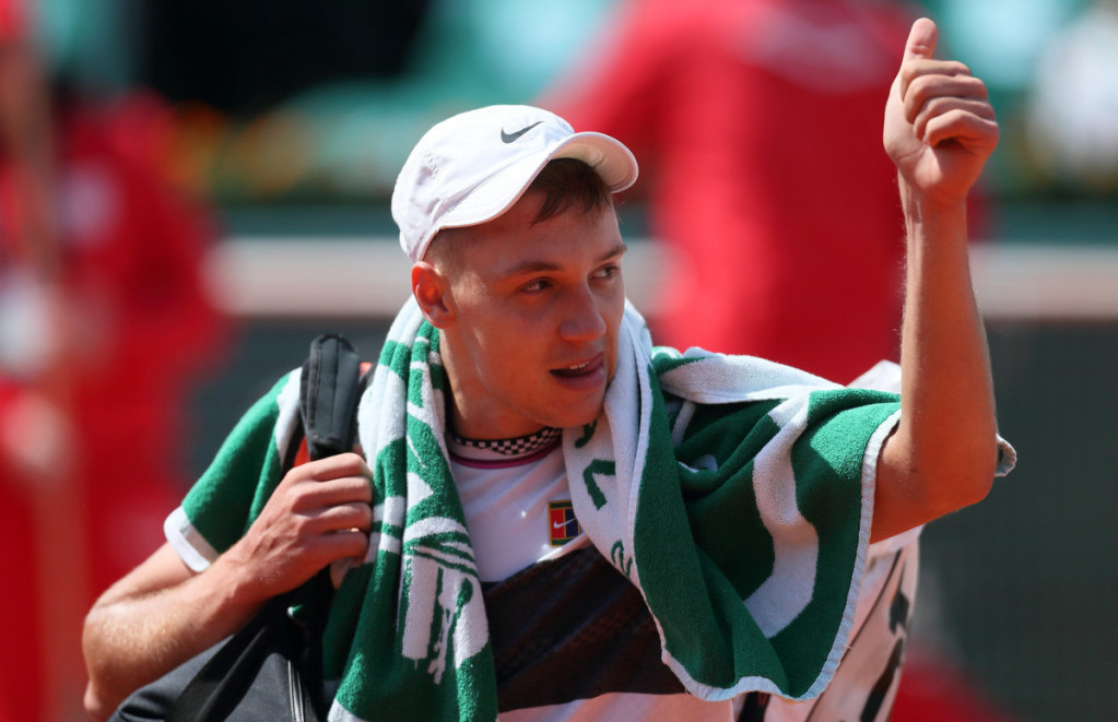 Hamad Međedović proslavlja pobedu na ATP turniru