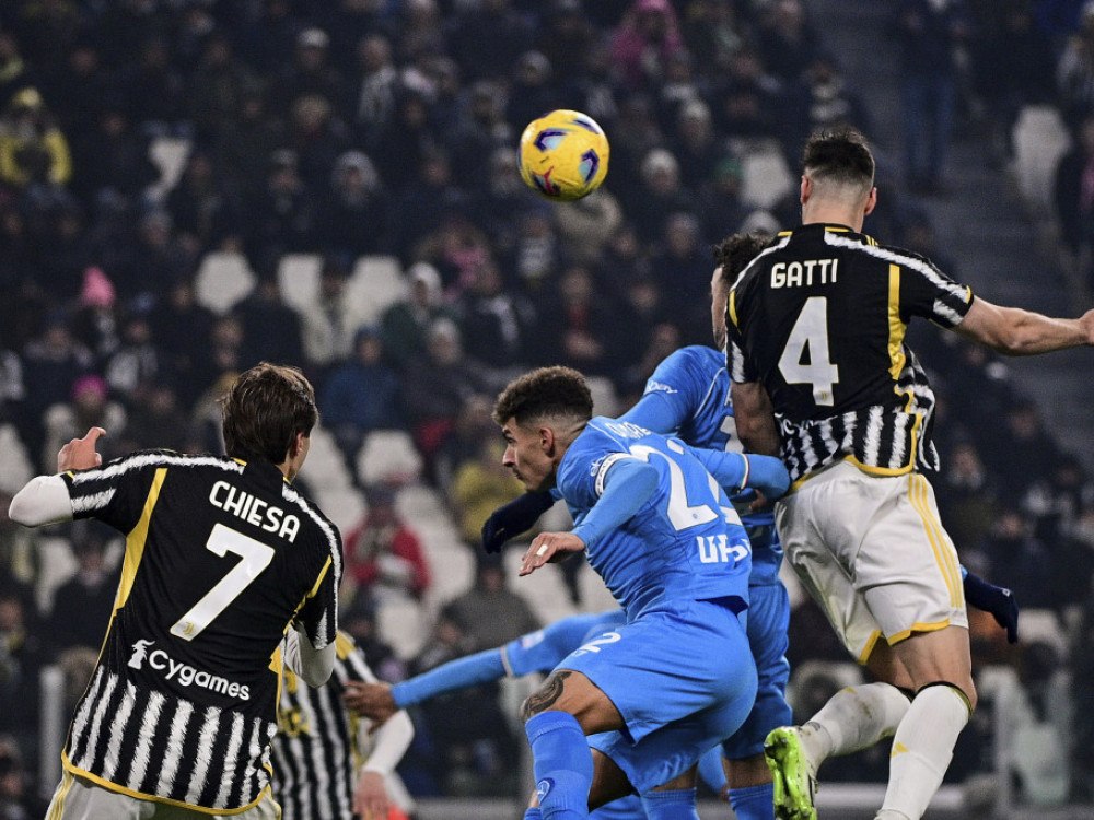 Federiko Gati udarcem glavom donosi pobedu Juventusu protiv Napolija