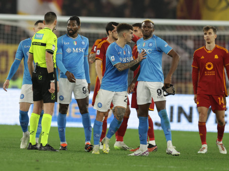 "Murinjovska" pobeda Rome: Dva crvena za Napoli i pad na sedmo mesto