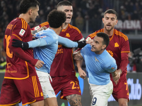 Lacio zatvara deo stadiona zbog rasizma: Novčana kazna i poluprazan "Olimpiko" zbog incidenata na meču sa Romom