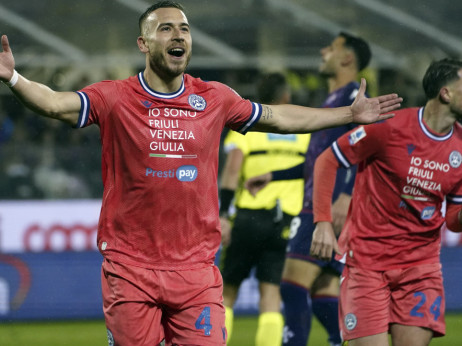 Buran remi Fiorentine i Udinezea: Nzola sa penala sačuvao "ljubičaste"