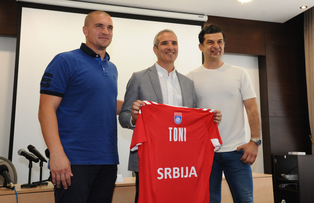 Dragan Škrbić sa selektorom rukometne reprezentacije, Tonijem Đeronom