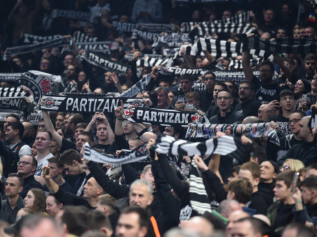 KK Partizan podnosi krivičnu prijavu zbog napada na navijače ispred Arene