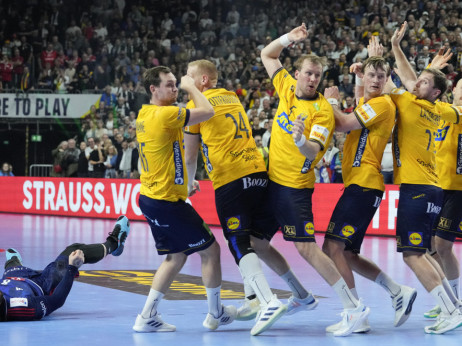 Rukometne sudije opet kreirale ishod velikih događaja: Švedska zbog njih nije u finalu, a EHF to ne zanima