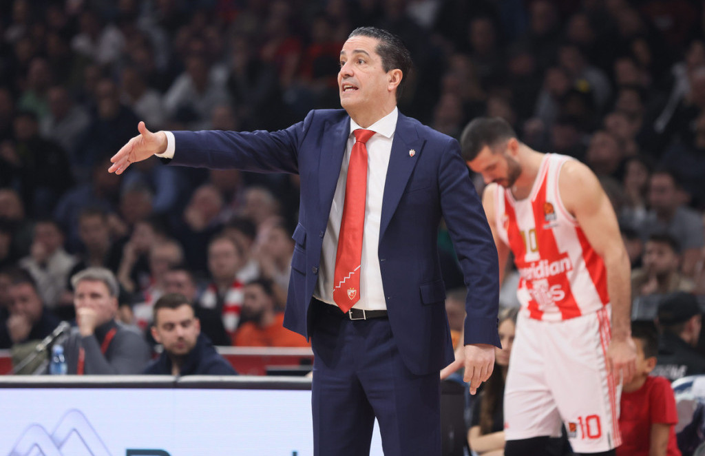 Trener Crvene zvezde Janis Sferopulos