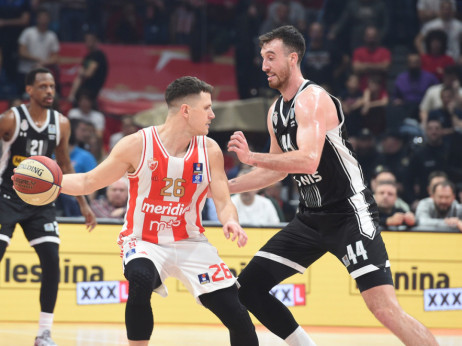 Pobede su obavezne, ako se i dalje sanja prolaz u Top 10 Evrolige: Zvezda dočekuje Barselonu, Partizan gostuje Virtusu