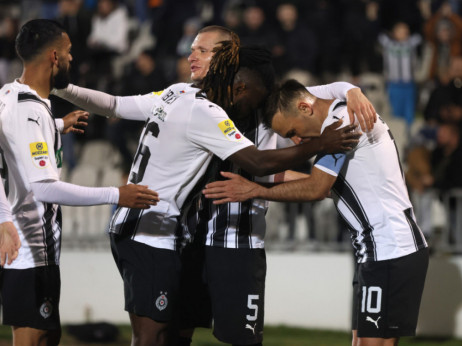 (KRAJ) Partizan - Železničar 3:1: Rutinska pobeda crno-belih