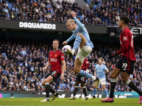 Kladimo se da ovo do sada niste videli: Haland promašio prazan gol