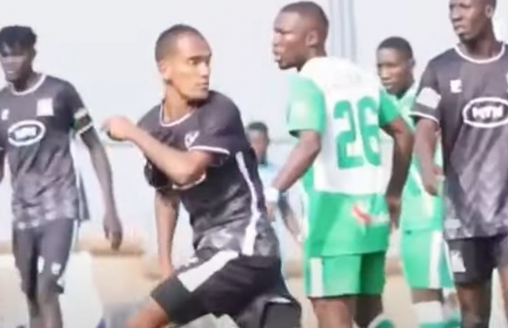 Suspendovani Vilfred Natan Duala je bio deo ekipe Kameruna na Kupu Afrike