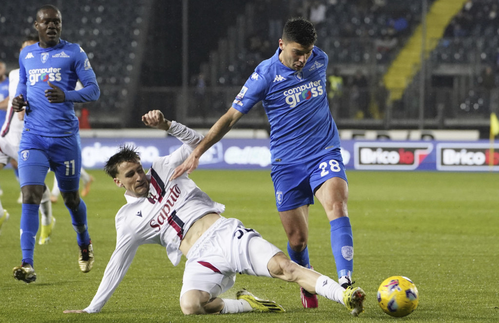 Fudbaleri Bolonje propustili su priliku da se približe Juventusu i Milanu na tabeli