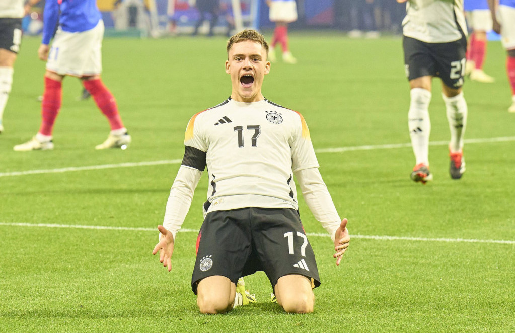 Nemački reprezentativac, Florijan Virc slavi pogodak protiv Francuke