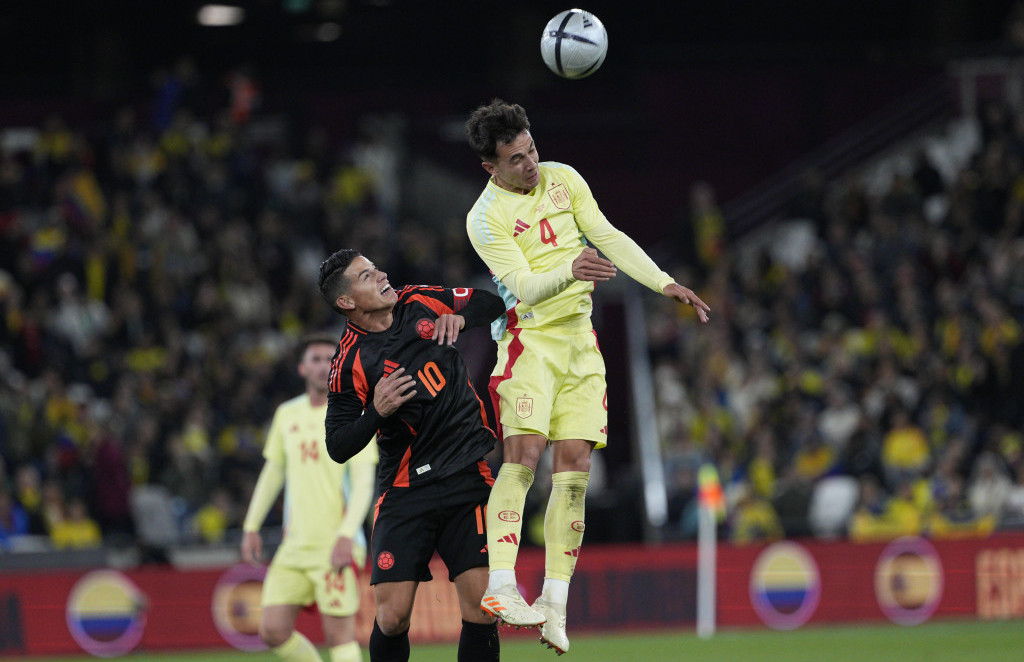 Džejm Rodrigez u dresu Kolumbije na meču protiv Španije