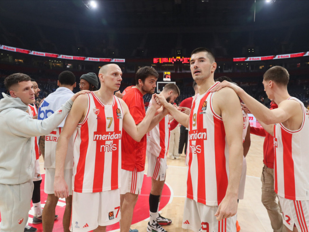 košarkaši Crvene zvezde igraju takmičarski nebitan meč sa košarkaškim vladarom Evrope