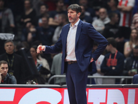 Radikalne promene nakon debakla: Valensija otpustila trenera pred Partizan