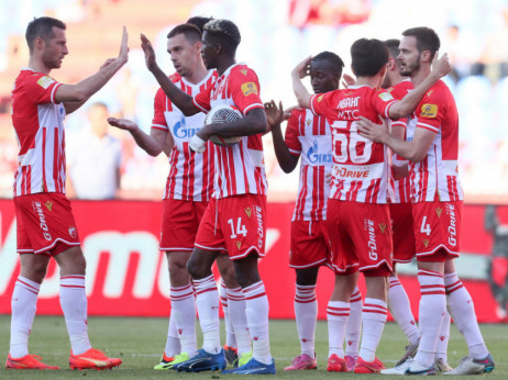 (UŽIVO) Mladost - Crvena zvezda 0:0 (poluvreme): Igrači oba tima ostali dužni navijačima, nisu prikazali mnogo toga