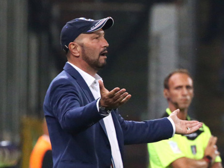 Valter Zenga smenjen posle samo sedam utakmica u Emiratima