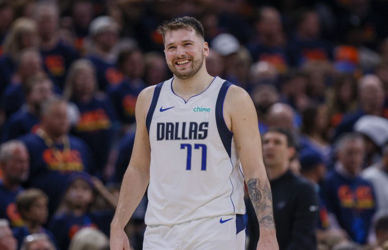 Košarkaš Dalas Luka Dončić tokom plej of serije sa Minesotom