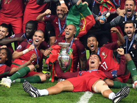 Francuskoj izmakao trofej na domaćem terenu: Portugal u Parizu stigao do prve titule u istoriji