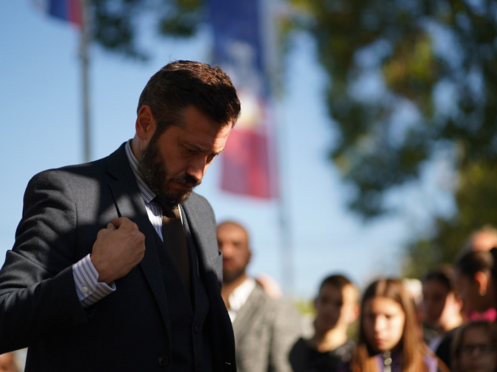 Nebojša Žugić, direktor ACG, poklonio se nevinim žrtvama ustaškog terora na Spomen groblju