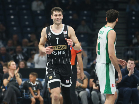 Problem za Partizan pred Dubai: Meč prvog kola Evrolige propušta i Mario Nakić
