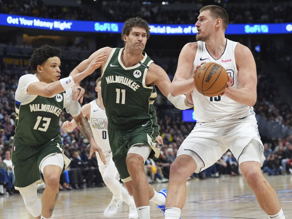 Nikola Jokić, košarkaš Denvera, na meču sa Milvokijem