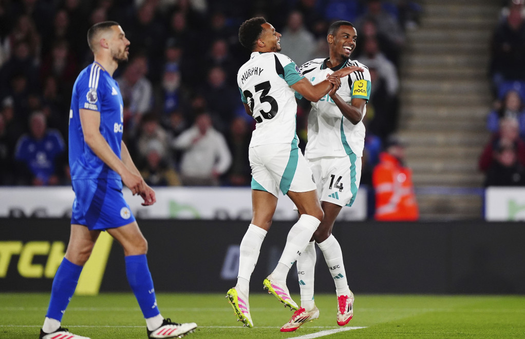 Fudbaleri Njukasla su upisali ubedljivu pobedu protiv Lestera