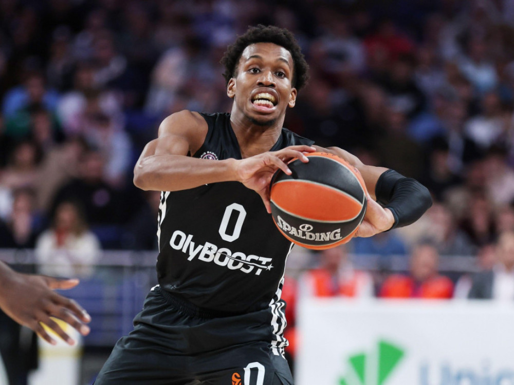 Ti Džej Šorts, košarkaš Pariza