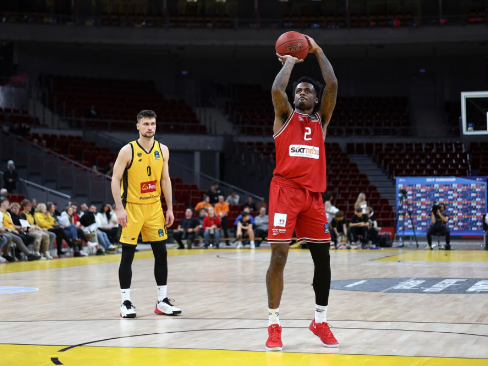 Entonio Blejkni, košarkaš Hapoela