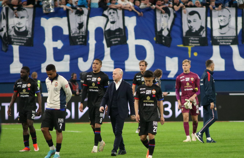 Marko NIkolić i igrači CSKA