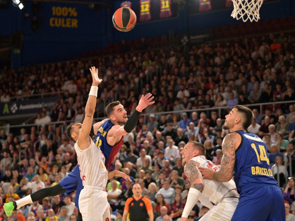 Duel košarkaša Monaka i Barselone