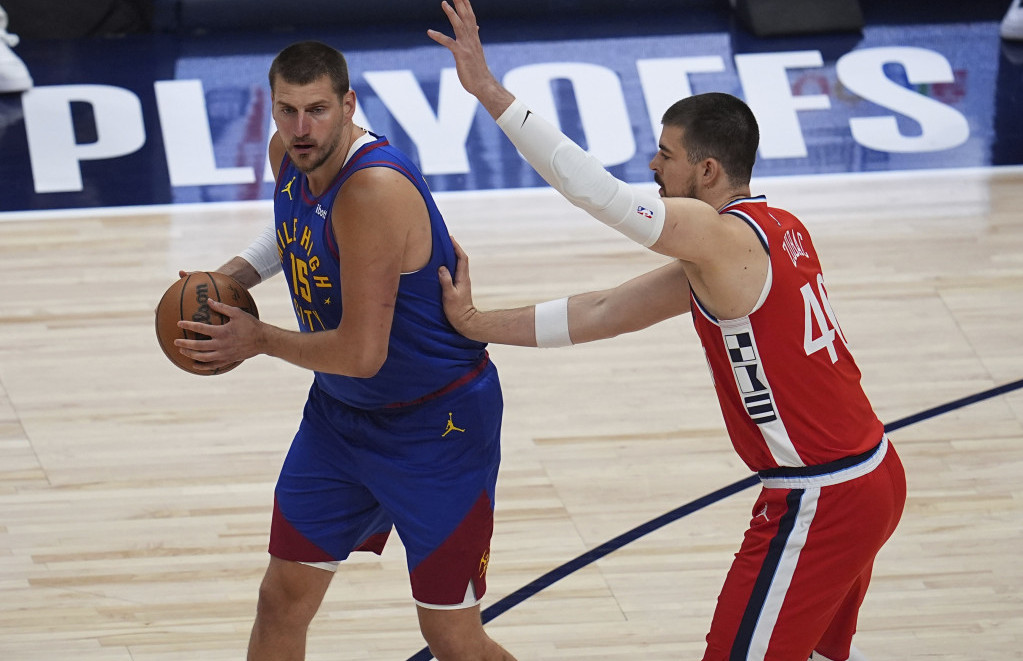 Nikola Jokić na meču protiv LA Klipersa