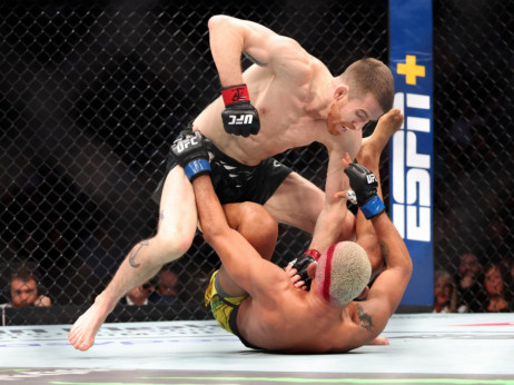 Sendhegen "pregazio" bivšeg UFC šampiona pa poručio: Pola života sanjam pojas, molim vas dajte mi šansu