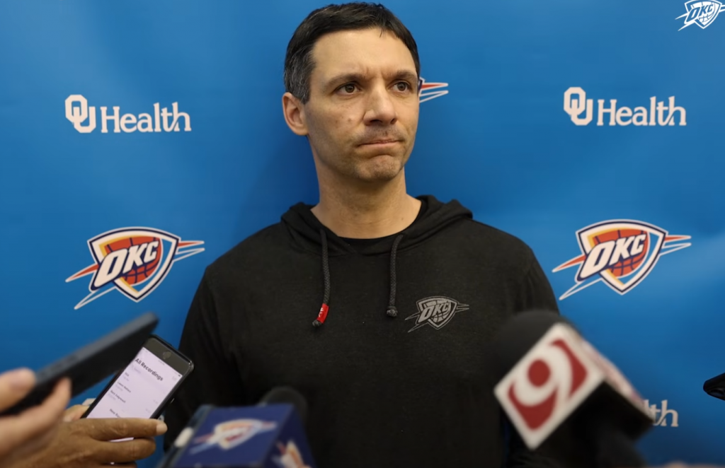 Trener Oklahome Mark Degnlot