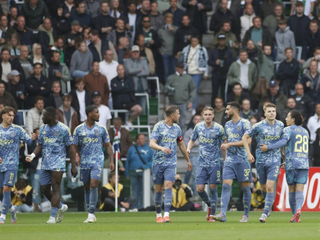 Amsterdam plače, Ajndhoven slavi: PSV preskočio Ajaks pred poslednje kolo Eredivizije!