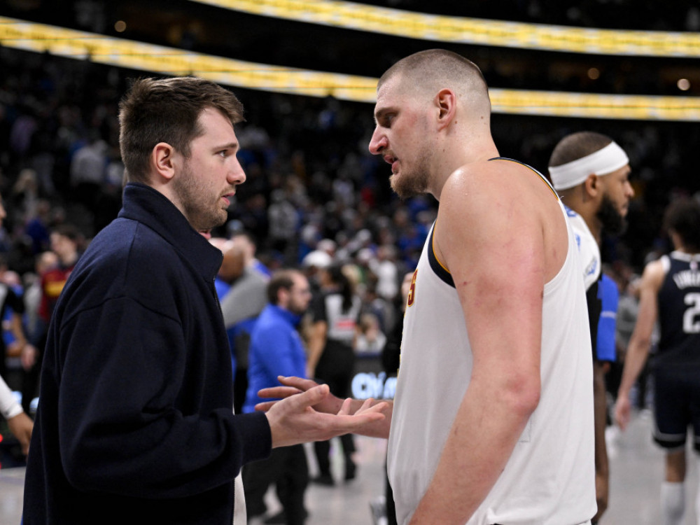 Nikola Jokić i Luka Dončić, košarkaš Denvera i njegov kolega iz LA Lejkersa