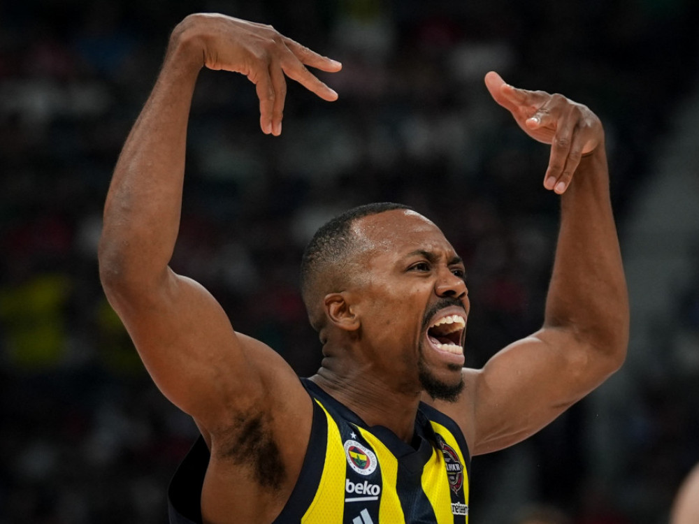 Erik Mekolum blistao u polufinalu Evrolige