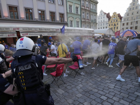(VIDEO) Haos u Poljskoj pred finale LK: Velika tuča navijača Čelsija i Betisa!