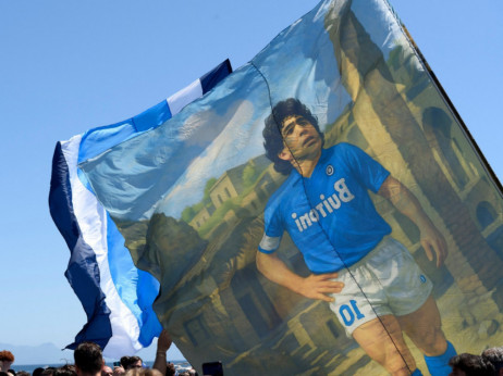 Dijego Armando Maradona nema mira ni na onom svetu: Poništeno suđenje za smrt fudbalskog boga
