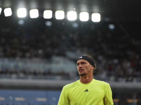 Šta da vam kažem, osvojio je 24 grend slema: Zverev u superlativu o Novaku posle eliminacije sa RG