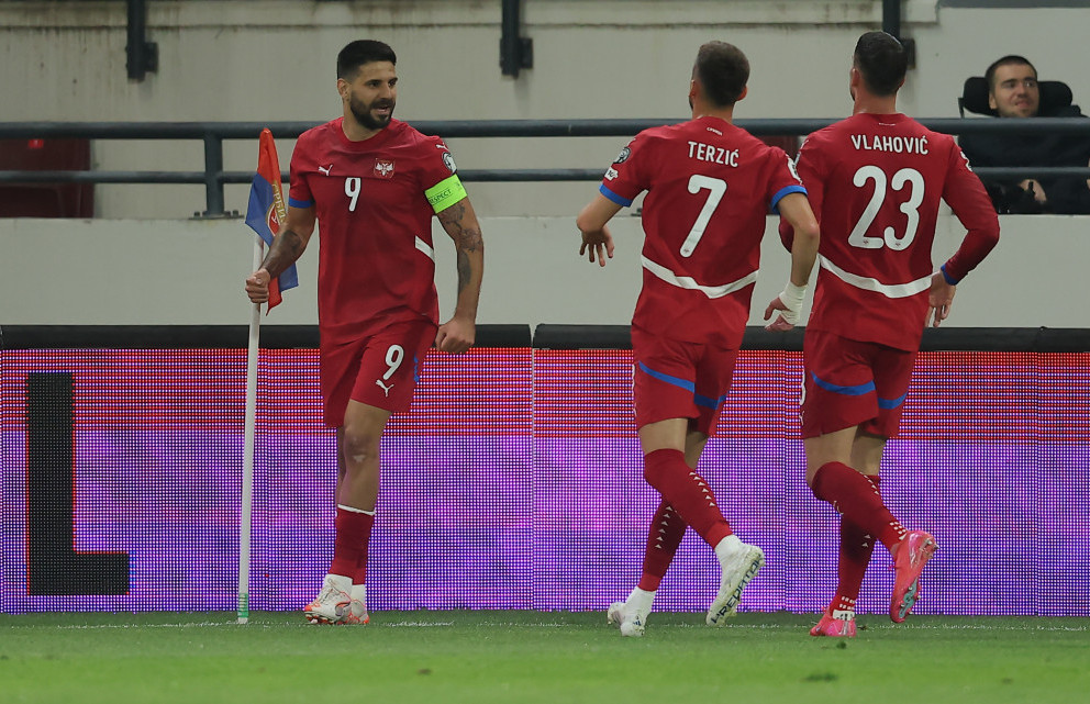Fudbalski reprezentativci Srbije, na jednom od ranijih mečeva