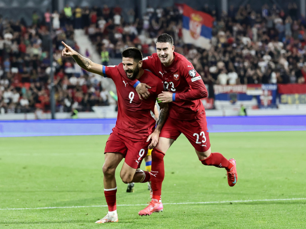 Aleksandar Mitrović i Dušan Vlahović, fudbaleri reprezentacije Srbije