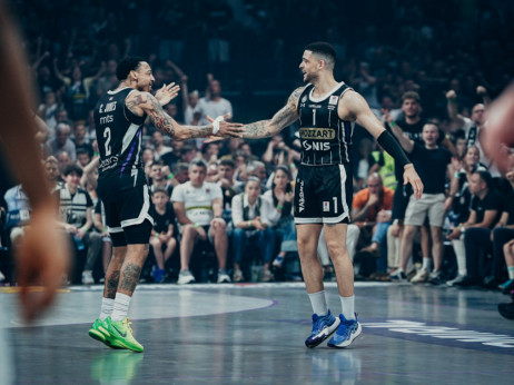 (UŽIVO) Partizan - Budućnost: Vođstvo crno-belih na poluvremenu