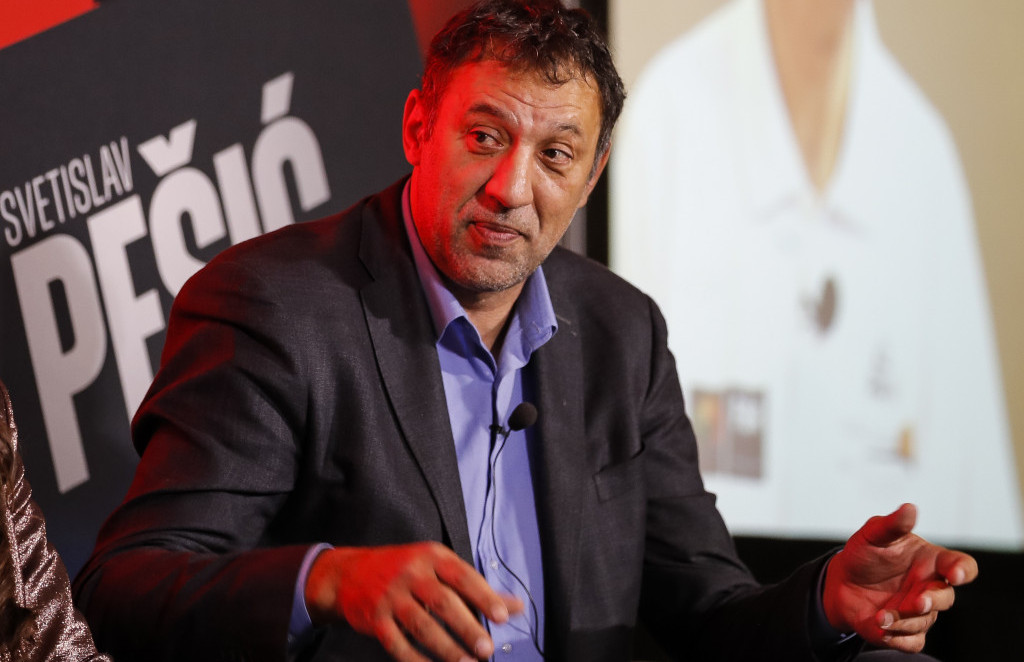 Vlade Divac je morao odmah pod nož
